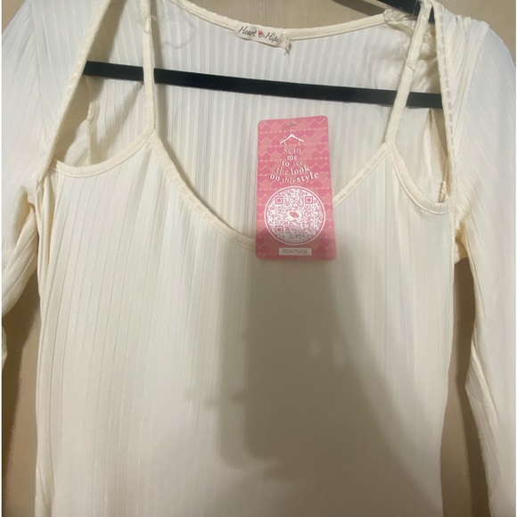 Cream color bodycon dress - Picture 2 of 4